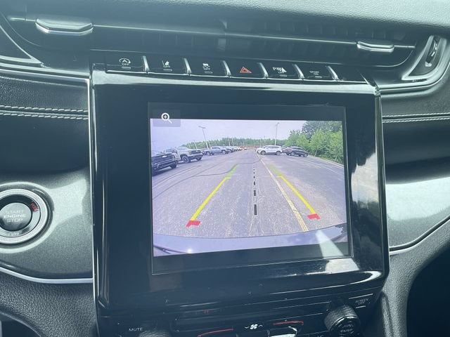 2022 Jeep Grand Cherokee L Laredo 4x4