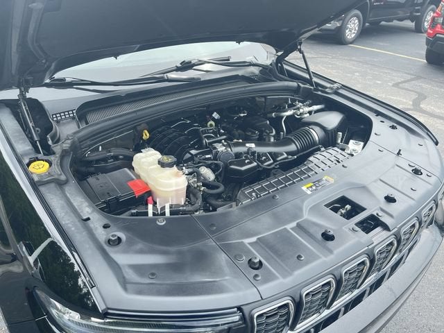 2022 Jeep Grand Cherokee L Laredo 4x4