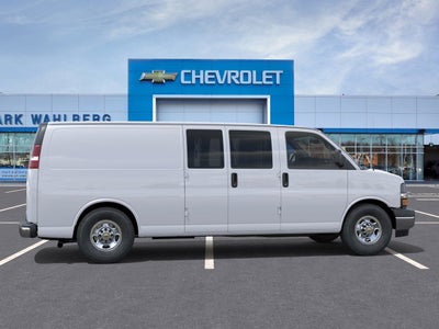 2025 Chevrolet Express Cargo 3500 WT