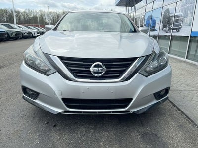 2016 Nissan Altima 2.5 SR