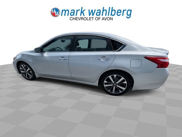 2016 Nissan Altima 2.5 SR