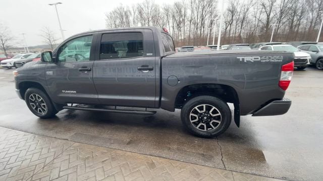 2017 Toyota Tundra SR5 5.7L V8