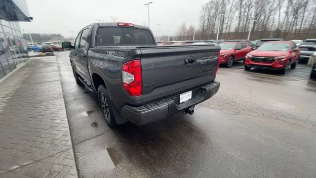 2017 Toyota Tundra SR5 5.7L V8