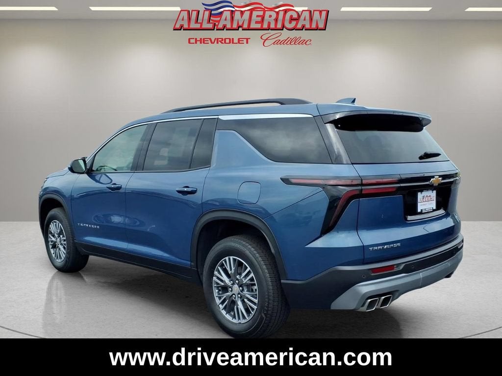 2025 Chevrolet Traverse LT