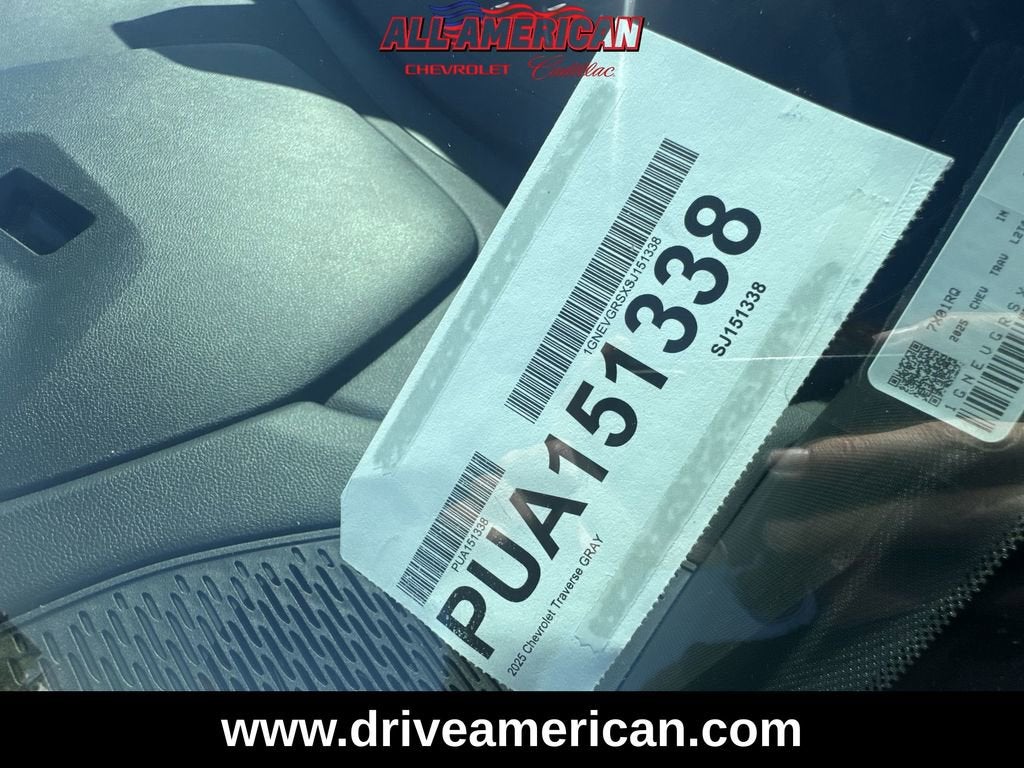 2025 Chevrolet Traverse LT