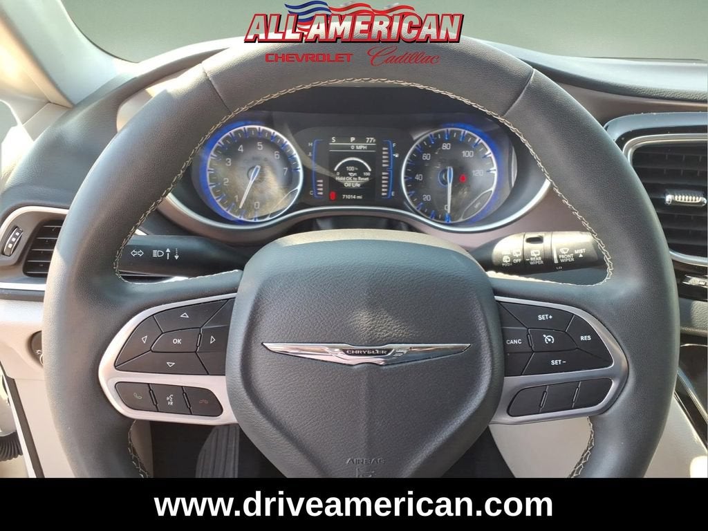 2023 Chrysler Voyager LX
