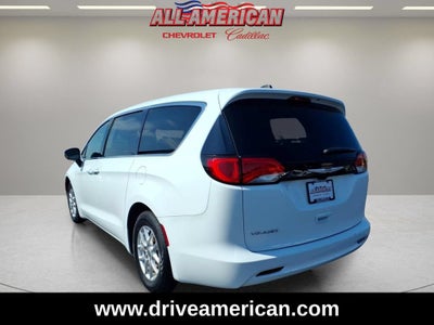 2023 Chrysler Voyager LX