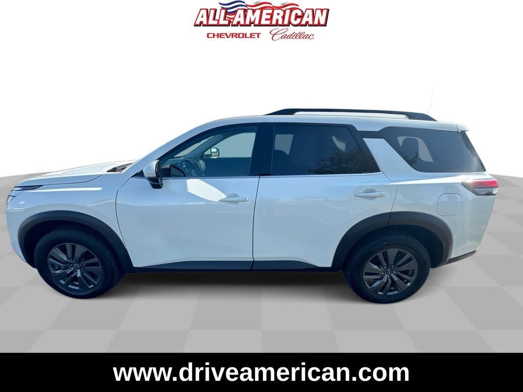 2024 Nissan Pathfinder SV