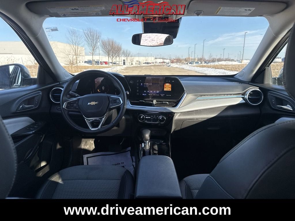 2025 Chevrolet Trax LT