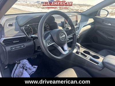 2025 Nissan Altima SV