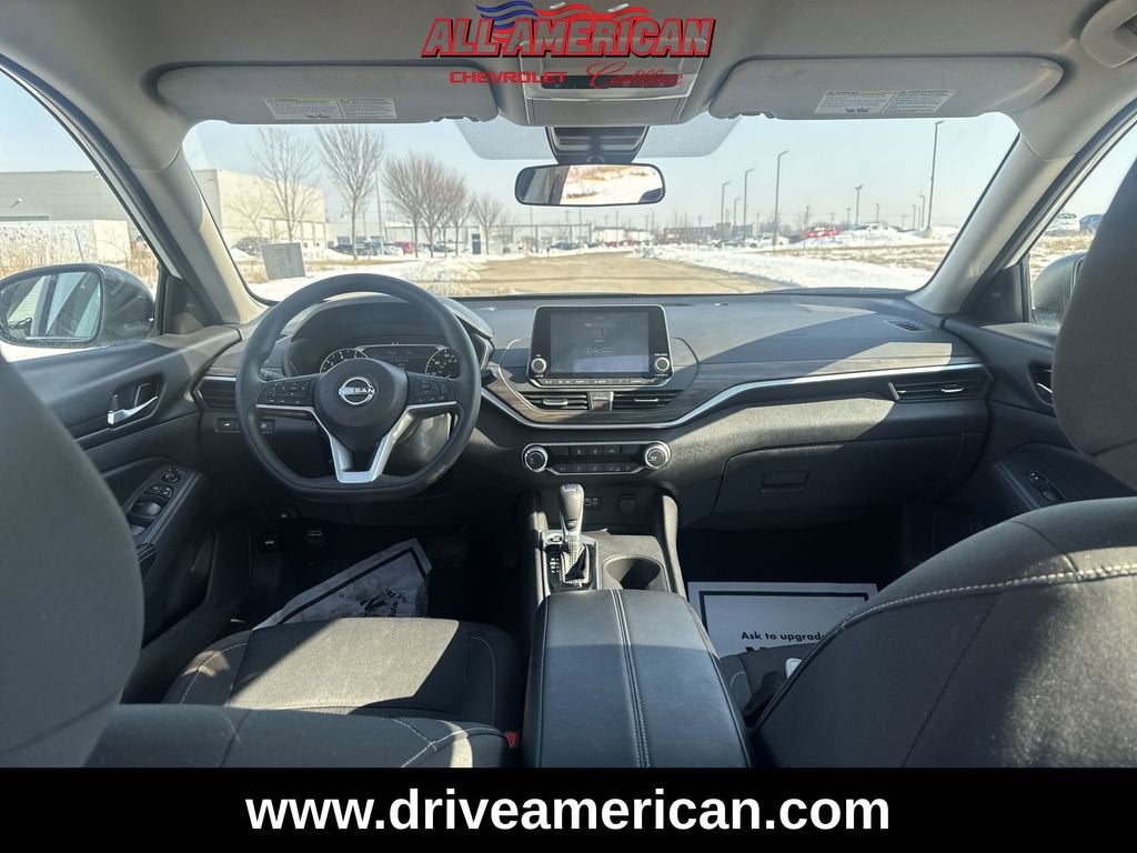 2025 Nissan Altima SV