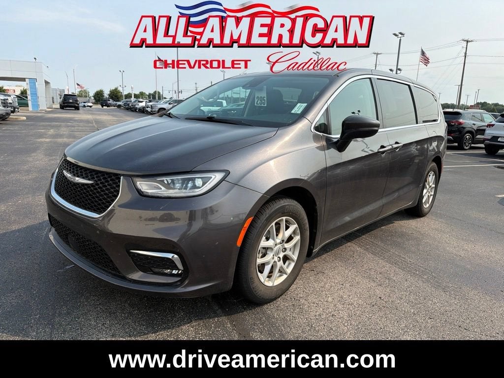 2023 Chrysler Pacifica Touring L