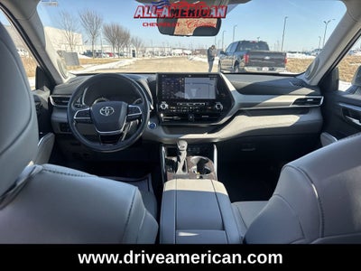 2022 Toyota Highlander Hybrid Limited