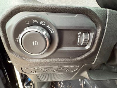 2025 Jeep Wrangler 4-Door Summit 4x4