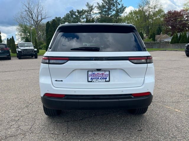 2023 Jeep Grand Cherokee Altitude 4x4