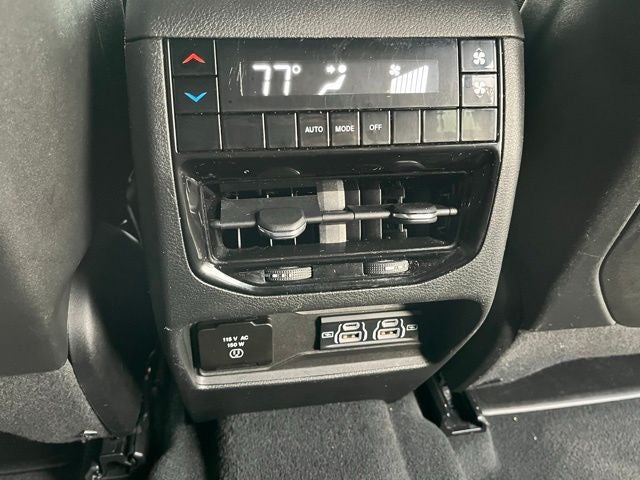 2024 Jeep Grand Cherokee L Altitude 4x4