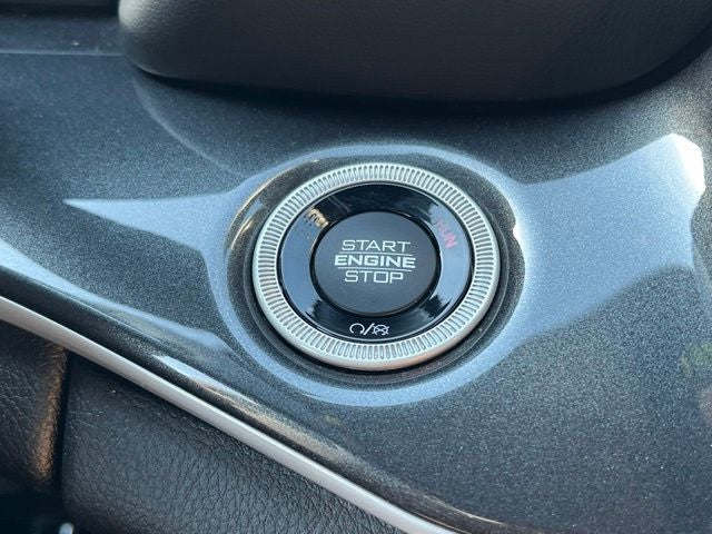 2022 Jeep Grand Cherokee L Altitude 4x4