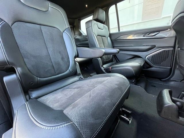 2022 Jeep Grand Cherokee L Altitude 4x4