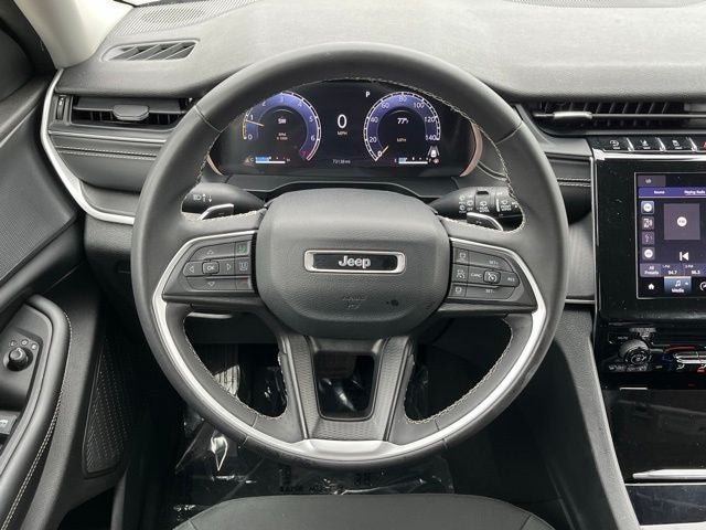 2023 Jeep Grand Cherokee L Laredo 4x4