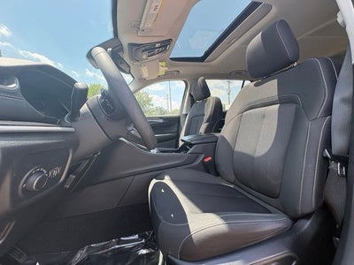 2023 Jeep Grand Cherokee L Laredo 4x4