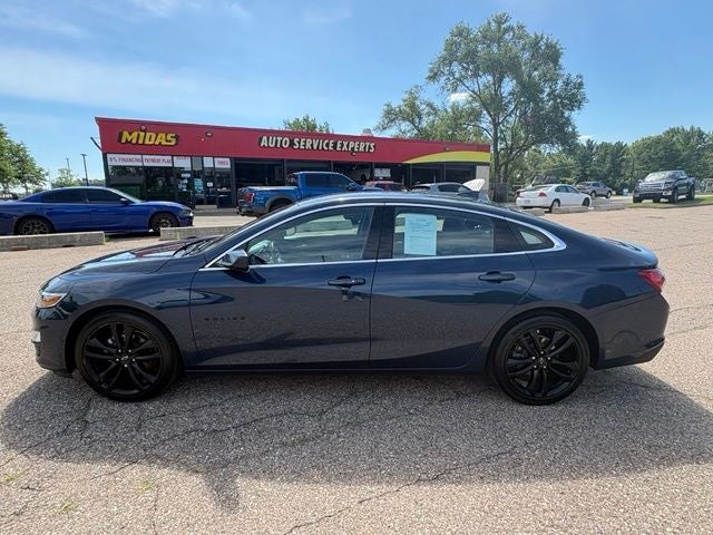 2022 Chevrolet Malibu FWD LT