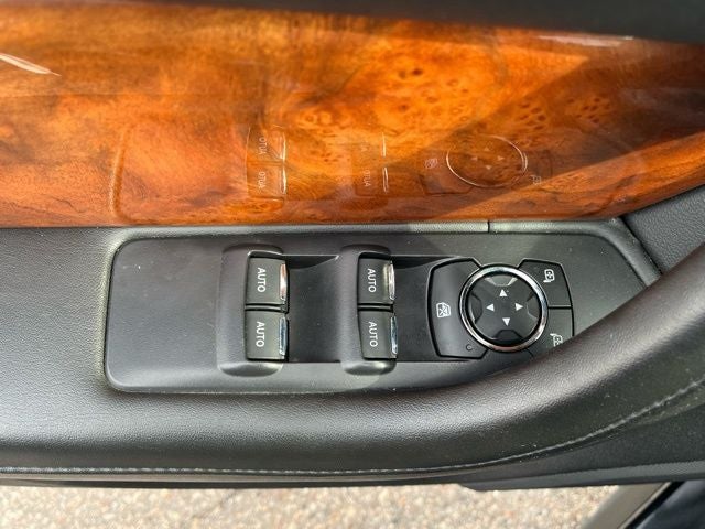 2014 Lincoln MKS Base