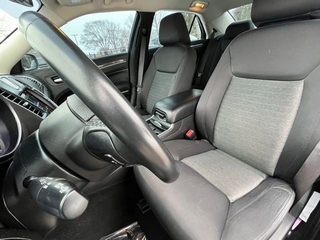 2022 Chrysler 300 Touring AWD