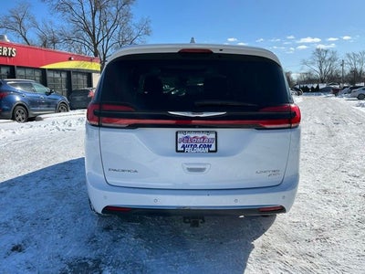 2021 Chrysler Pacifica Limited AWD