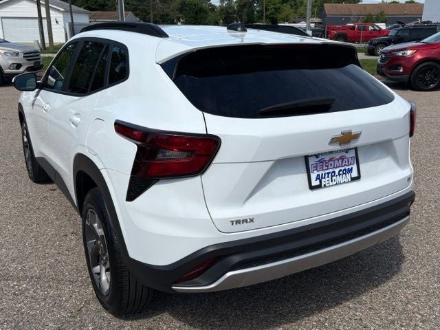 2025 Chevrolet Trax FWD LT