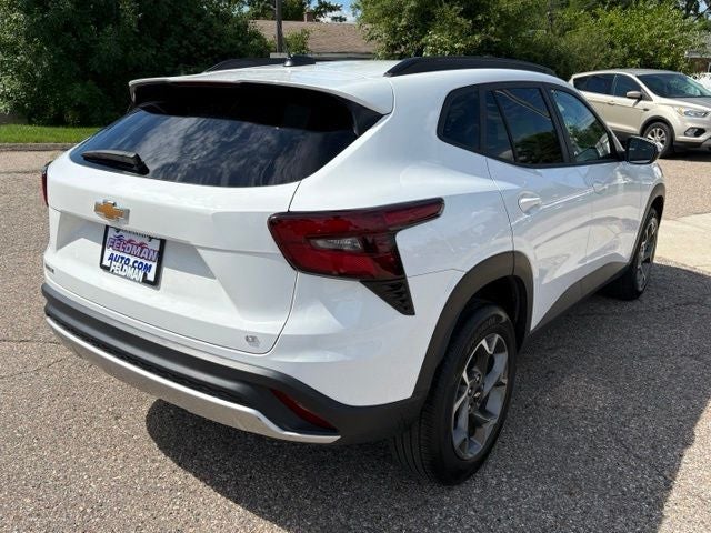 2025 Chevrolet Trax FWD LT