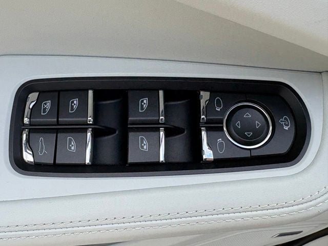 2024 Porsche Macan S