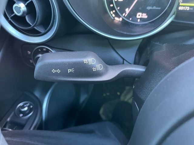 2017 Alfa Romeo Giulia Ti AWD