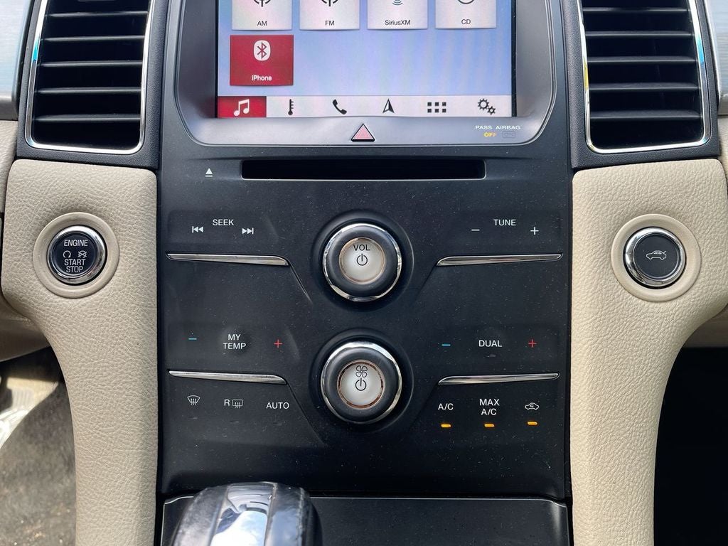 2018 Ford Taurus SEL