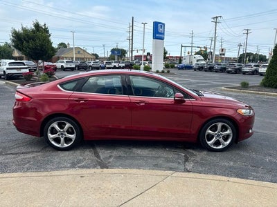 2014 Ford Fusion SE