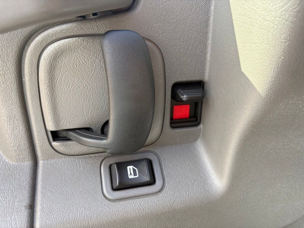 2023 Chevrolet Express 3500 LS Passenger