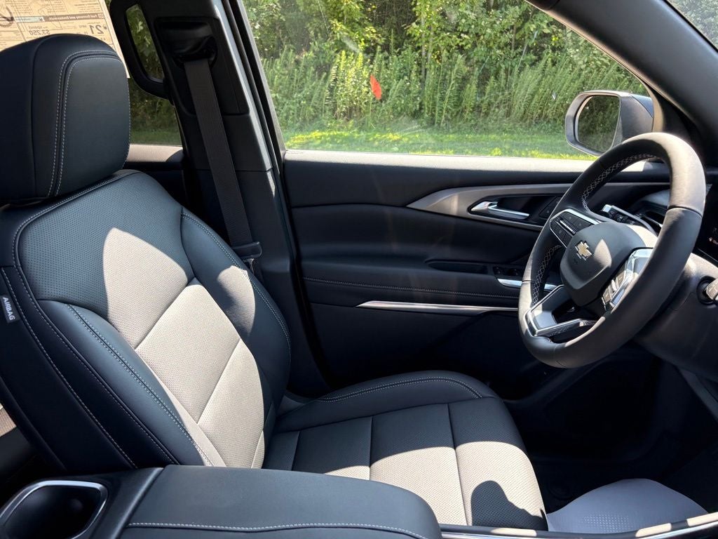 2026 Chevrolet Traverse LT 2LT