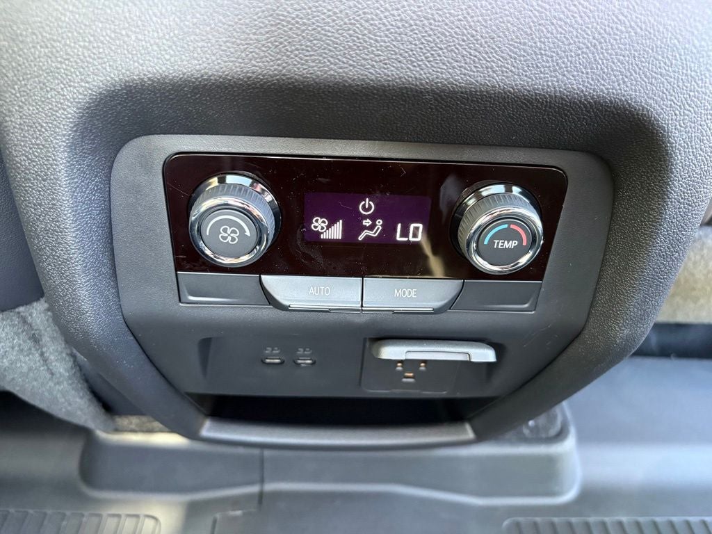 2026 Chevrolet Traverse LT 2LT