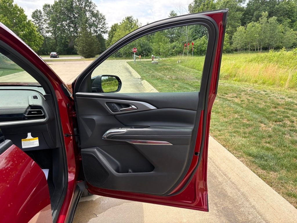 2026 Chevrolet Traverse LT 2LT