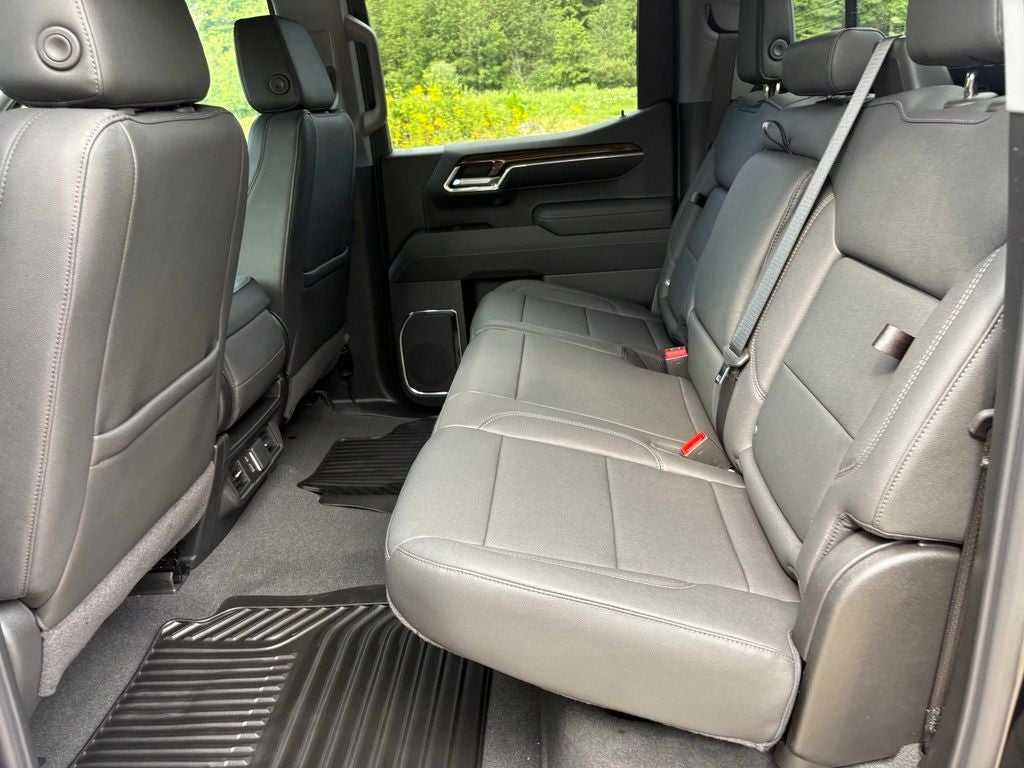 2026 Chevrolet Silverado 1500 LT LT1