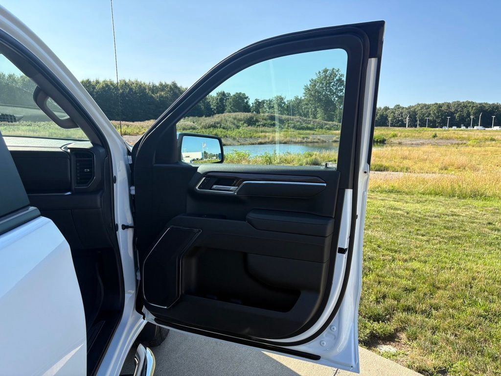 2026 Chevrolet Silverado 1500 LT LT1