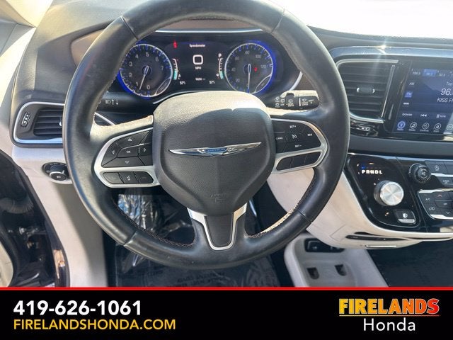 2017 Chrysler Pacifica Touring L Plus