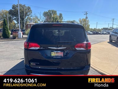 2017 Chrysler Pacifica Touring L Plus