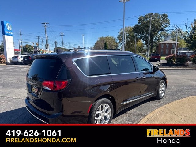 2017 Chrysler Pacifica Touring L Plus