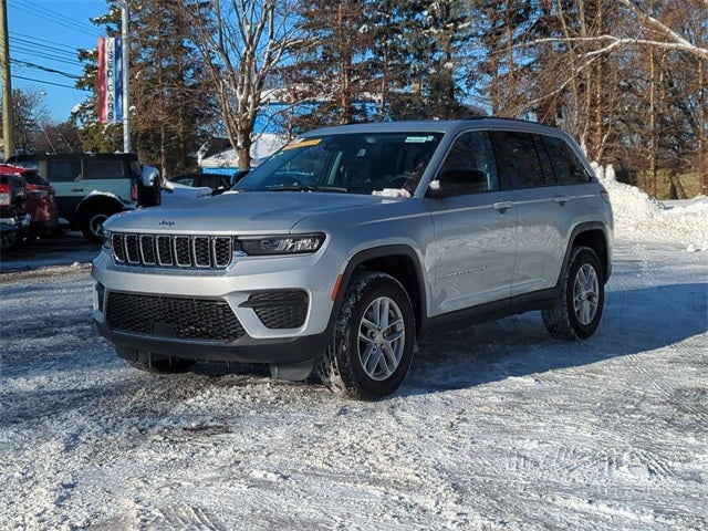2024 Jeep Grand Cherokee Laredo