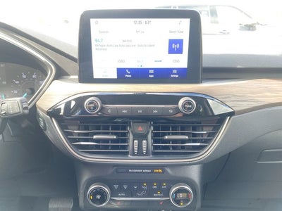2020 Ford Escape SE