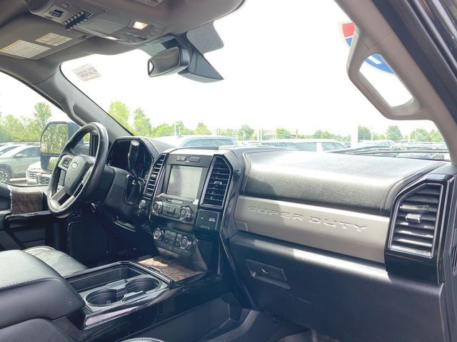 2019 Ford F-250SD Lariat BLACK WIDOW PKG