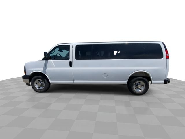 2025 Chevrolet Express 3500 LT Passenger