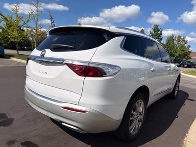 2024 Buick Enclave Essence