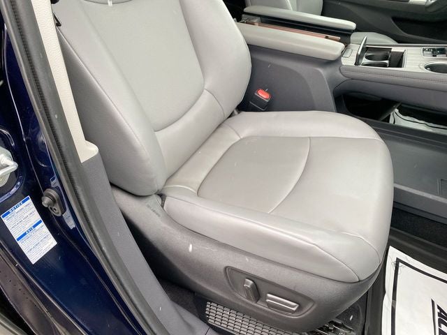 2022 Toyota Sienna XLE 7 Passenger