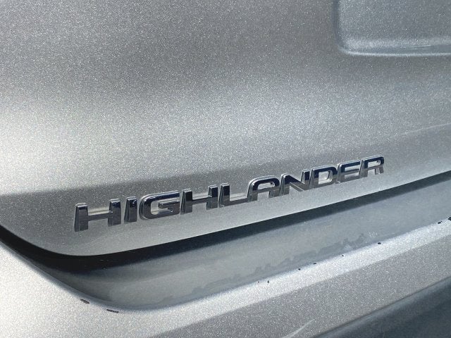 2024 Toyota Highlander LE